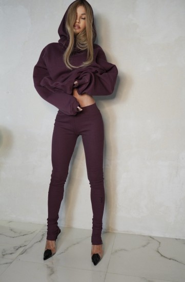 Super elastyczne modelujące leginsy w kolorze bordo DEEP BERRY