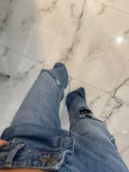 Spodnie jeansowe z przetarciami z prostą nogawką TRUE BLUE JEANS