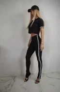 Modelujące elastyczne leginsy w kolorze czarnym z efektem Push Up SPORT ICON BLACK
