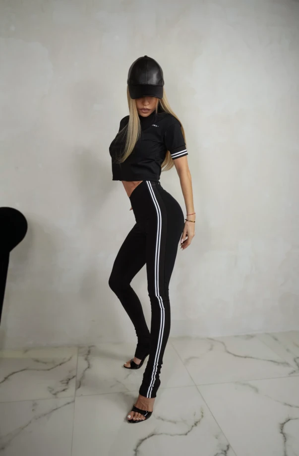 Modelujące elastyczne leginsy w kolorze czarnym z efektem Push Up SPORT ICON BLACK