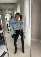 Kurtka jeansowa z przetarciami i paskiem vibe 90 DENİM JACKET