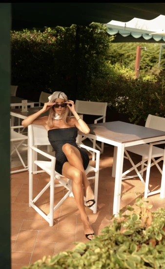 GRANDE FINALE — THE FINAL SUMMER CAPSULE- klasyczna sukienka z fiszbinami BLACK GRANDE DRESS