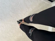 Jeansy spodnie w kolorze czarnym z przetarciami DARK MIST JEANS