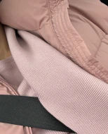 Cieplutka, super elastyczna bluza w kolorze puder róż – ROSE GLOW FIT